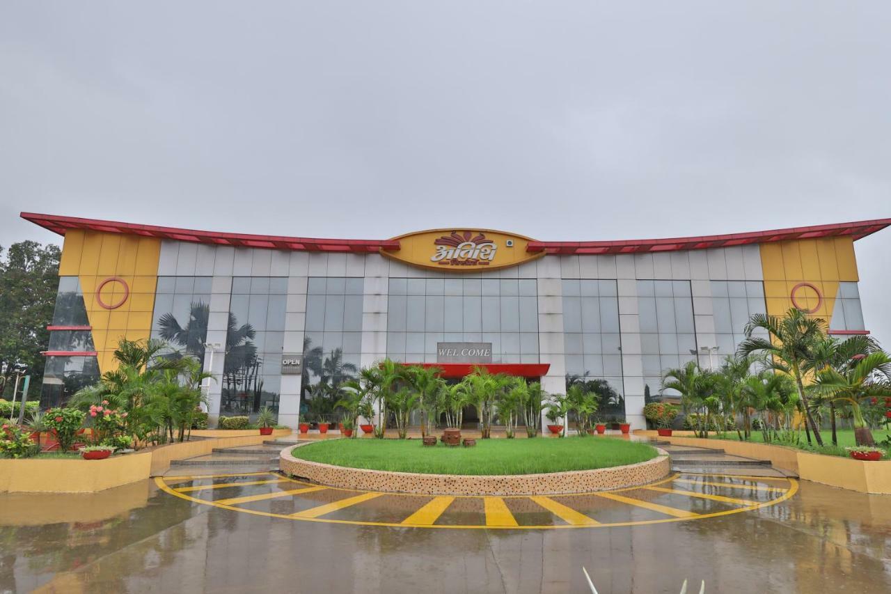 Capital O 47284 Atithi Resort Bharuch Екстер'єр фото